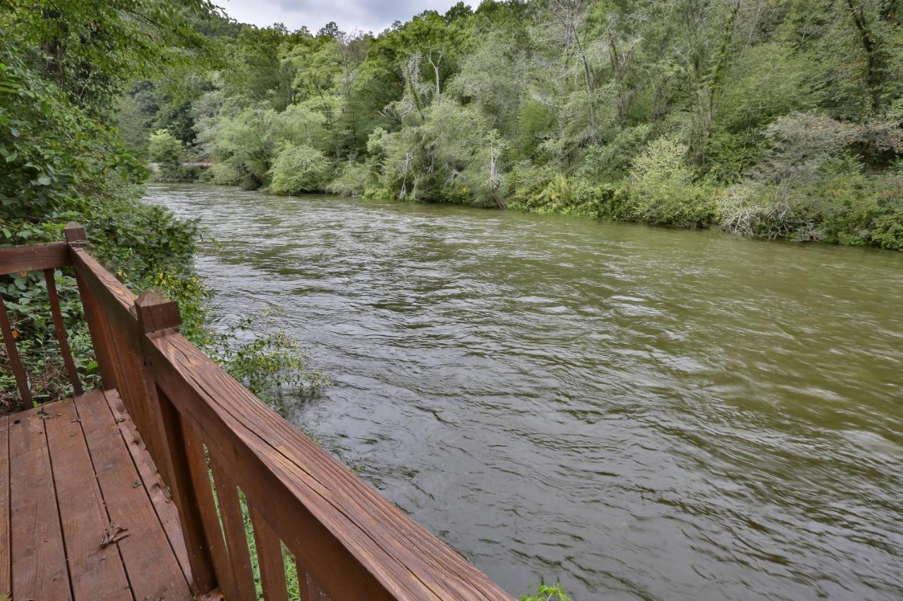 Heaven On The Toccoa Where You Will Enjoy The Sites And Sounds Of The Toccoa River Mineral Bluff Bagian luar foto