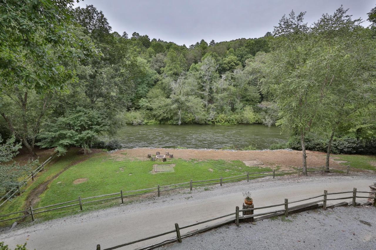 Heaven On The Toccoa Where You Will Enjoy The Sites And Sounds Of The Toccoa River Mineral Bluff Bagian luar foto
